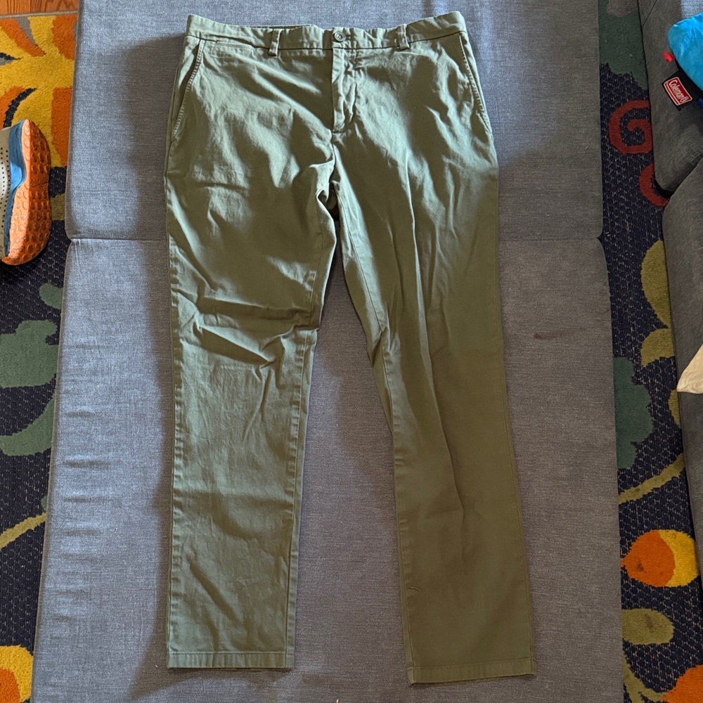 Vineyard Vines Olive Chinos